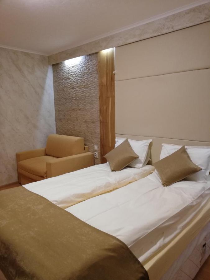 Hq Apartments Villa Park 波罗维茨 外观 照片