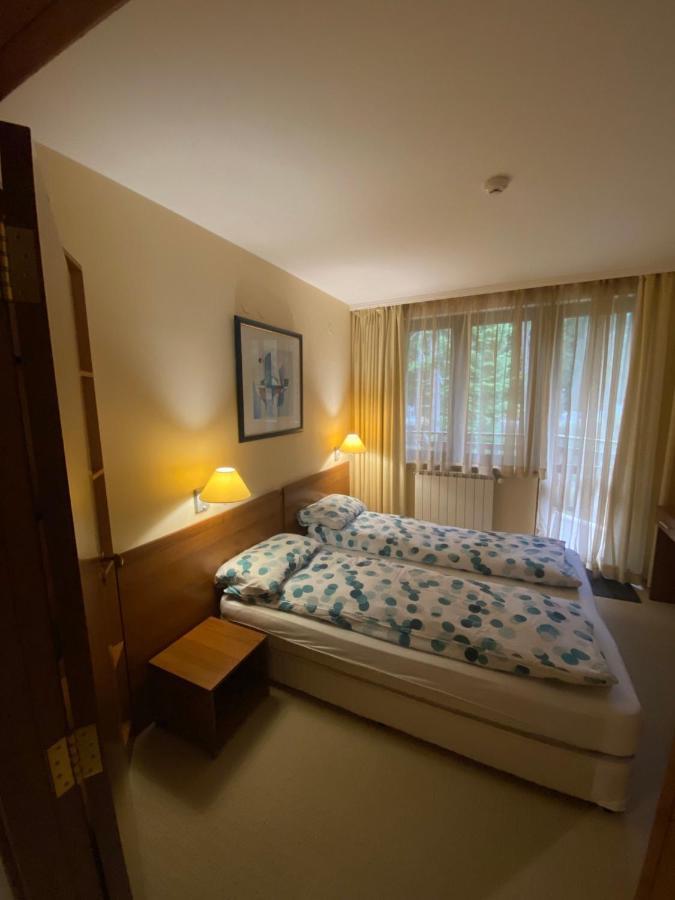 Hq Apartments Villa Park 波罗维茨 外观 照片