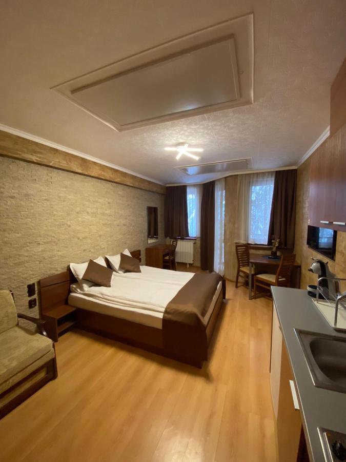 Hq Apartments Villa Park 波罗维茨 外观 照片